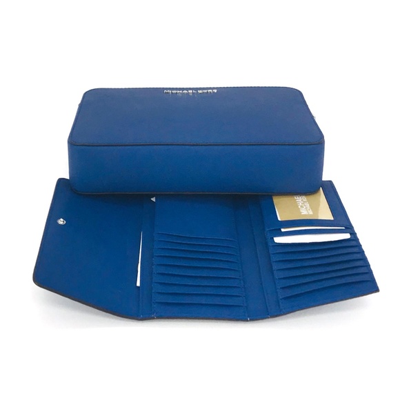 Michael Kors Jet Set Crossbody Bag Wallet Set - Picture 5 of 8